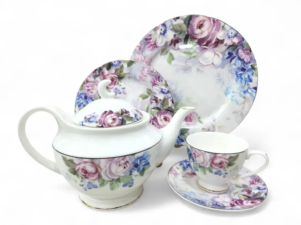 Tea Set Bone China Queen Elizabeth 24 Pieces