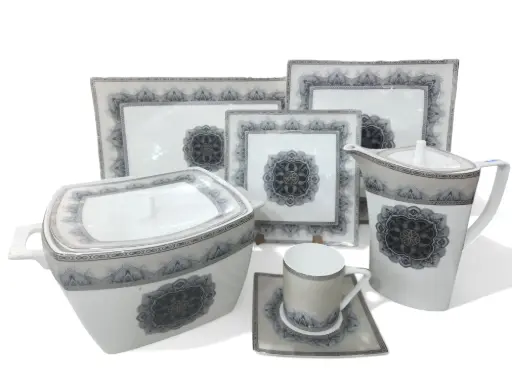 [2003/75] Dinner Set Royal Classic Bone 61 pieces 8 person